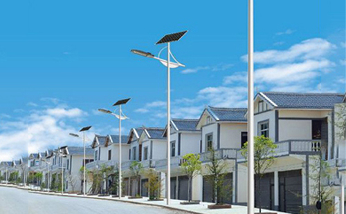 幸福路街道太阳能路灯配置与在乡村道路照明中的应用