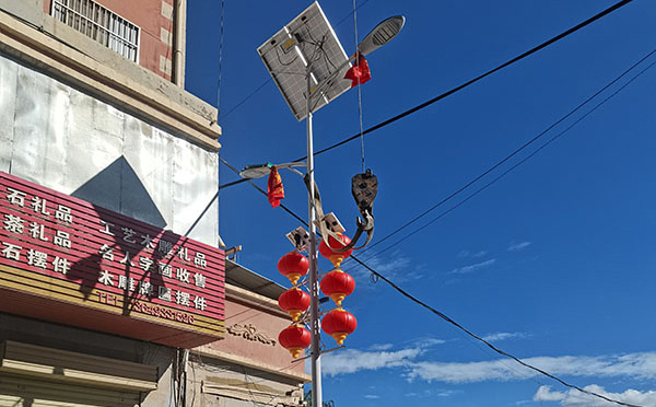 幸福路街道智慧路灯在城市物联网系统中的集成与运维